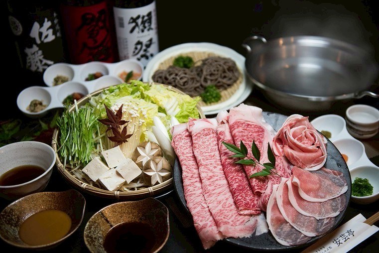 すき焼き・しゃぶしゃぶ 酒処 安芸亭の料理